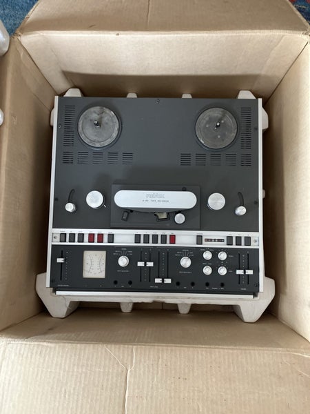 Revox A700 half track reel to reel Carousel 1