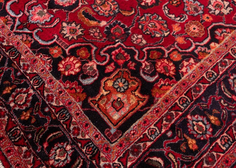 Vintage Mashad Hand-Knotted Wool Persian Rug (Size: 210 X 280 CM) Carousel 7
