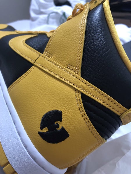 Wu Tang Clan Nike Dunk WuTang Carousel 1