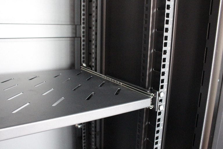 LDR Assembled 42U Server Rack Cabinet (600mm x 1000mm) Glass Door, 1x 8-Port PDU Carousel 4