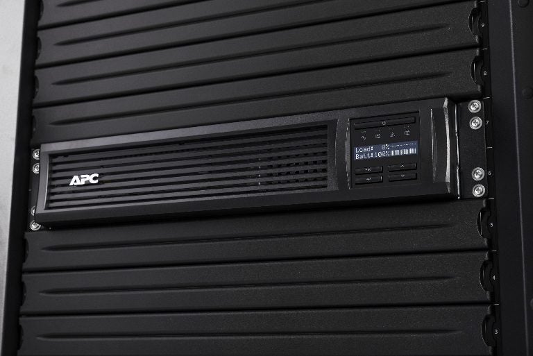 APC Smart-UPS 750VA/500W Line Interactive UPS, 2U RM, 230V/10A Input, 4x IEC C13 Carousel 4