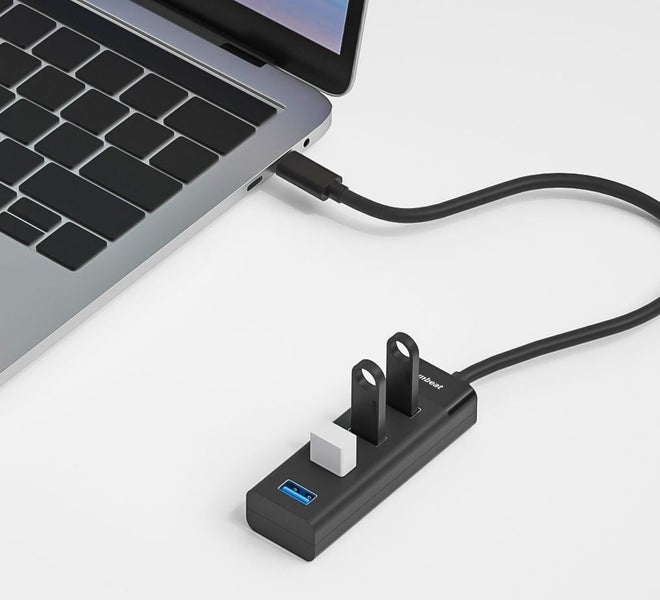 mbeat USB-C to 4-Port 3.0 Hub - Black Carousel 2