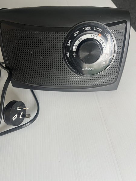 Tech.Inc Transistor Radio Am / Fm Bands Carousel 4