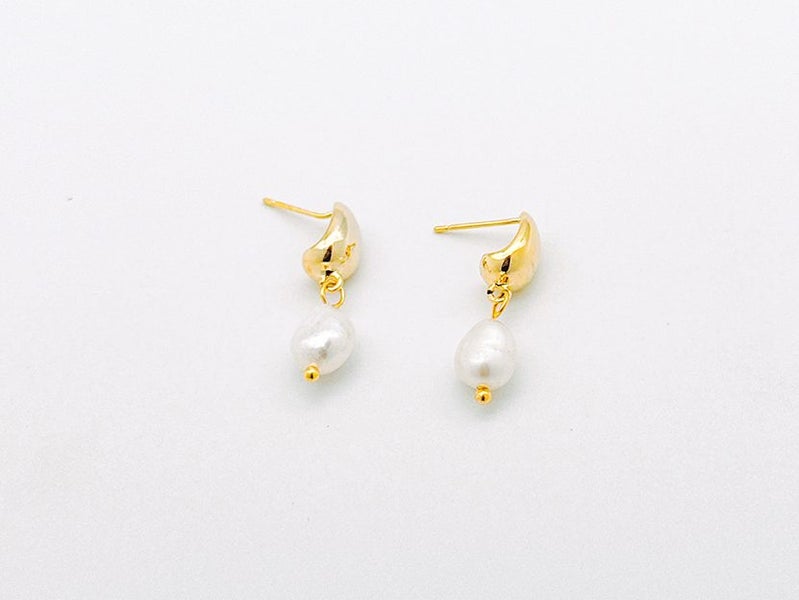 Pearl Earrings Stunning Design Carousel 2