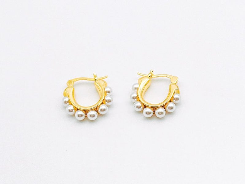 Stylish Gold-Plated Pearl Shining Accessories Carousel 1