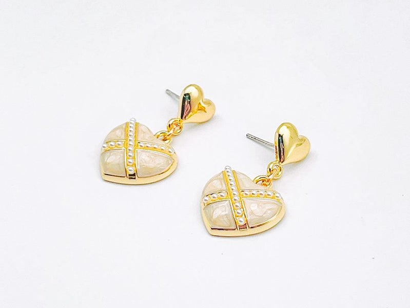 Gold-Plated Pearl Fashionable Elegance Choice Carousel 2