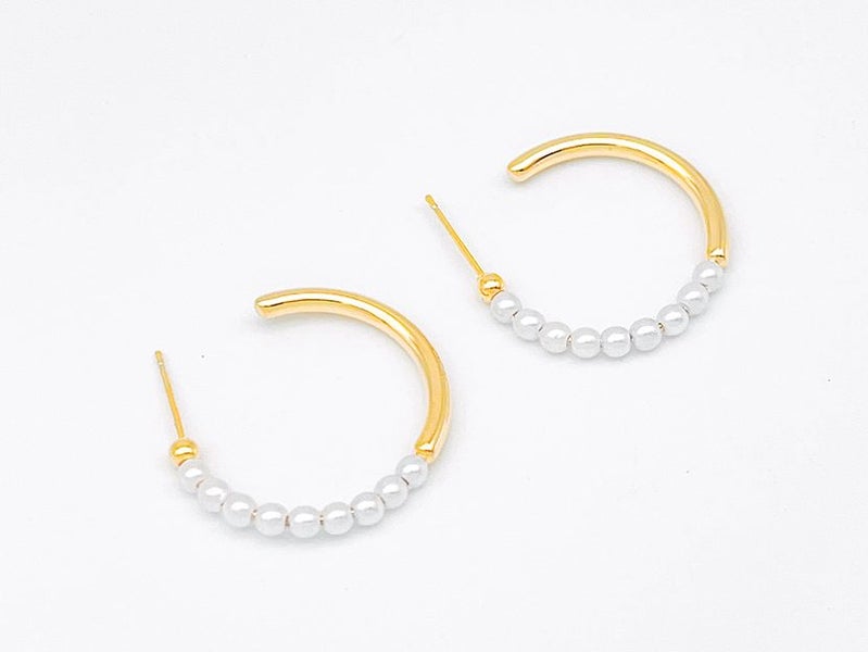 Glamorous Gold-Plated Pearl Fashion Earrings Carousel 1