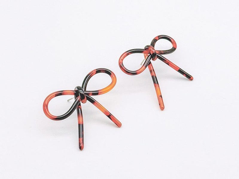 Exquisite and Fashionable Earrings Carousel 1