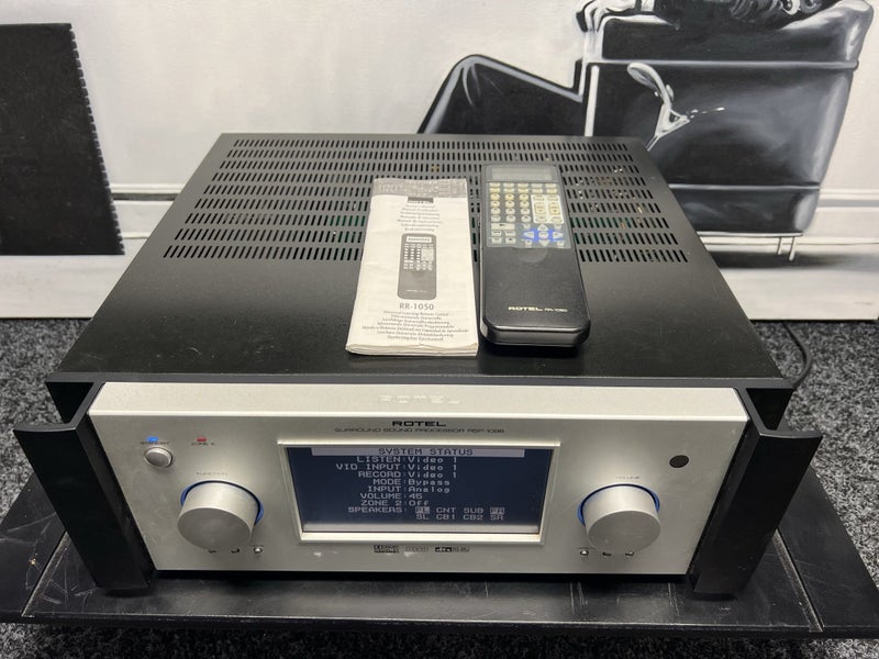 Rotel RSP-1098 processor Carousel 2