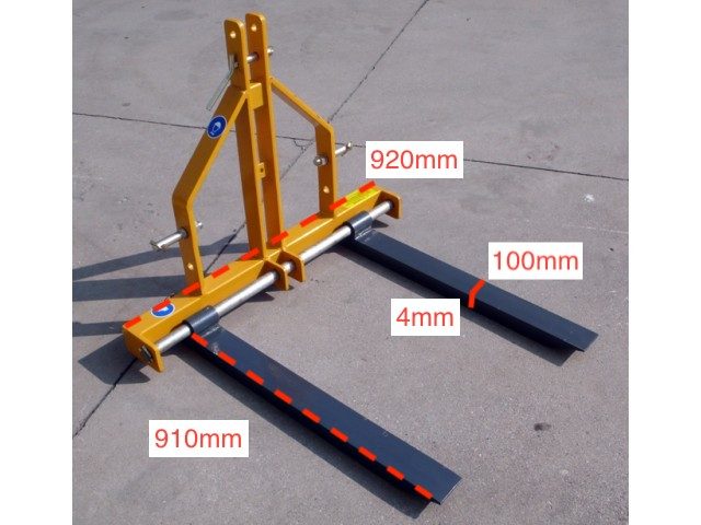 Novaquip 3 pt Adjustable Pallet Forks 300KG62990729022723111