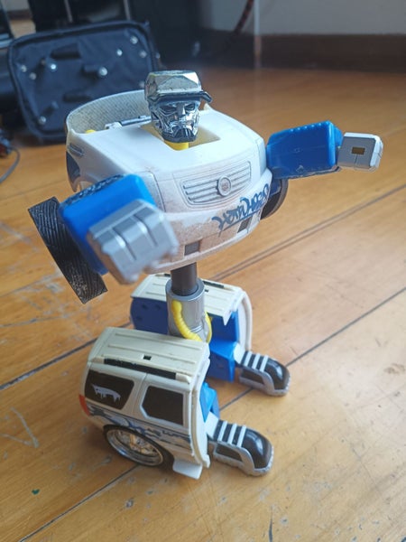 Old toy Transformer Mattel 2006 L1354 cadillac escalade folding car transformer Carousel 1
