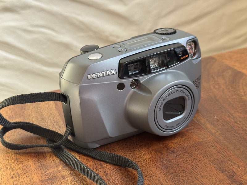 Pentax Espio 160 35mm Zoom film camera Carousel 1