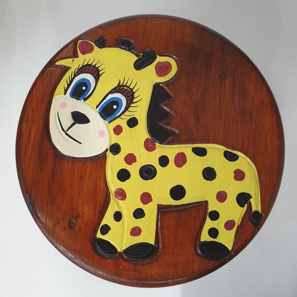 KIDS STOOL GIRAFEE Carousel 1