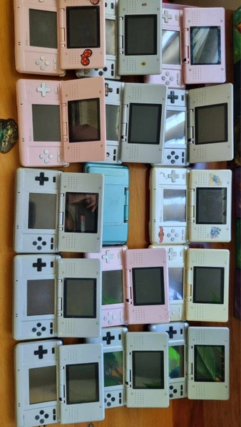 Nintendo DS 30 Carousel 4