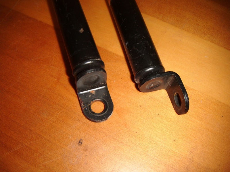 Cabinet Struts => Pickup in Riccarton Carousel 3