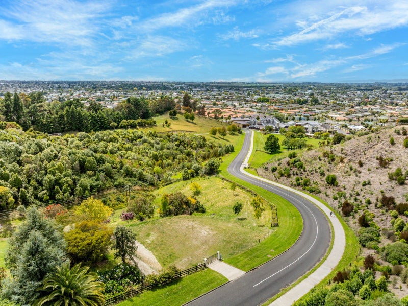 Image 2 of 10