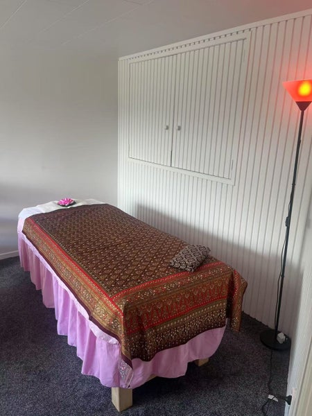 Haven & Heart - Relaxing Massage in Blockhouse Bay Carousel 2