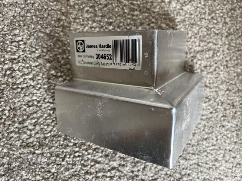 James Hardie 304652 CLD Batten Corner Flashing Alum Carousel 1