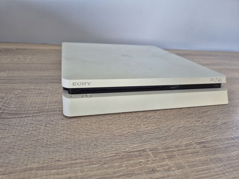 PS4 Slim Console Carousel 2
