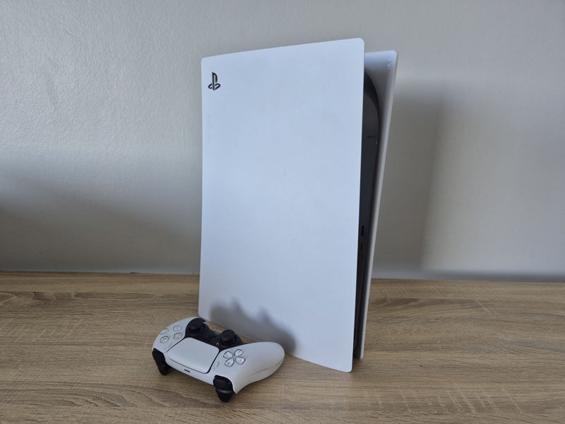 PS5 Console + Controller Carousel 1
