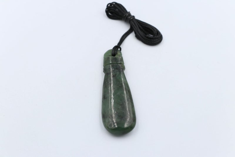 New Zealand Greenstone Mere 50mm Carousel 1