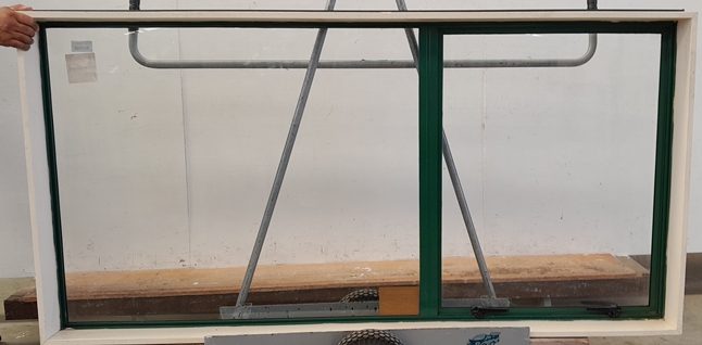 Forest Green Aluminium Awning Window H1010 x W2010 DR13026 Carousel 2