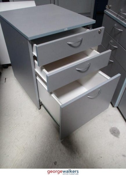 PR5631 - Grey Mobile Drawer Carousel 3