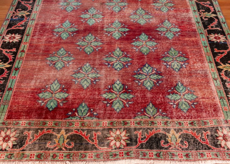 Vintage Hand-Knotted Turkish Rug (Size - 200 X 300 CM) Carousel 2
