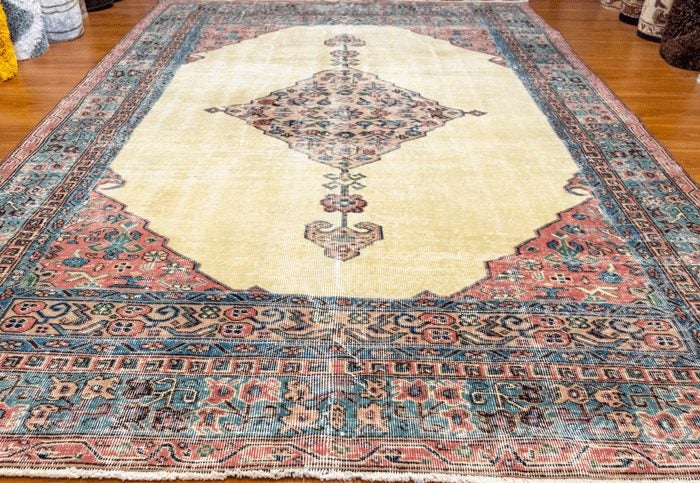 Vintage Hand-Knotted Distressed Turkish Rug (Size - 190 X 290 CM) Carousel 1