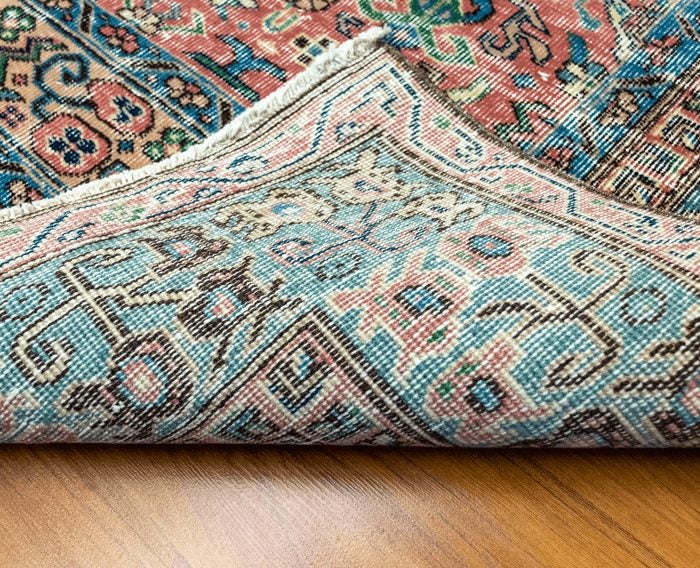 Vintage Hand-Knotted Distressed Turkish Rug (Size - 190 X 290 CM) Carousel 6