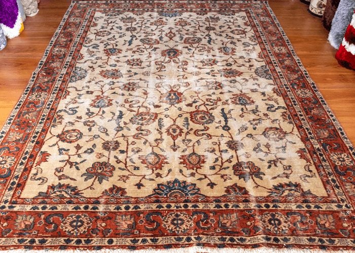 Vintage Hand-Knotted Turkish Rug (Size - 190 X 250 CM) Carousel 1