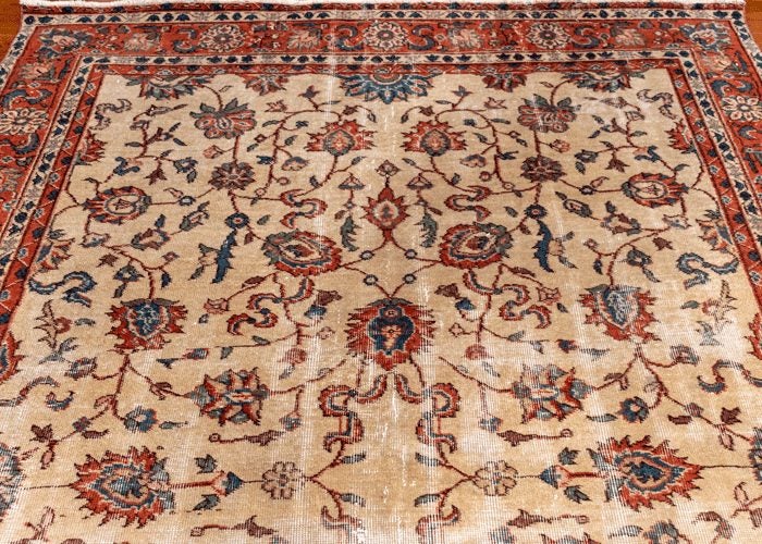 Vintage Hand-Knotted Turkish Rug (Size - 190 X 250 CM) Carousel 2