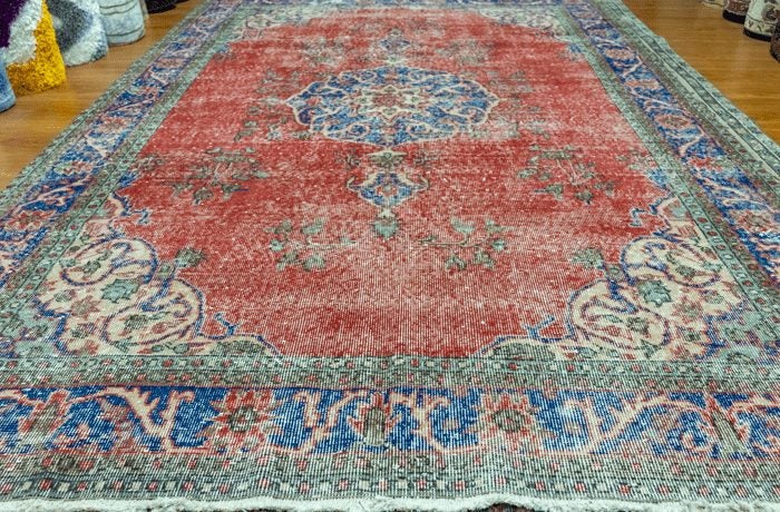 Vintage Hand-Knotted Distressed Turkish Rug (Size - 200 X 300 CM) Carousel 1