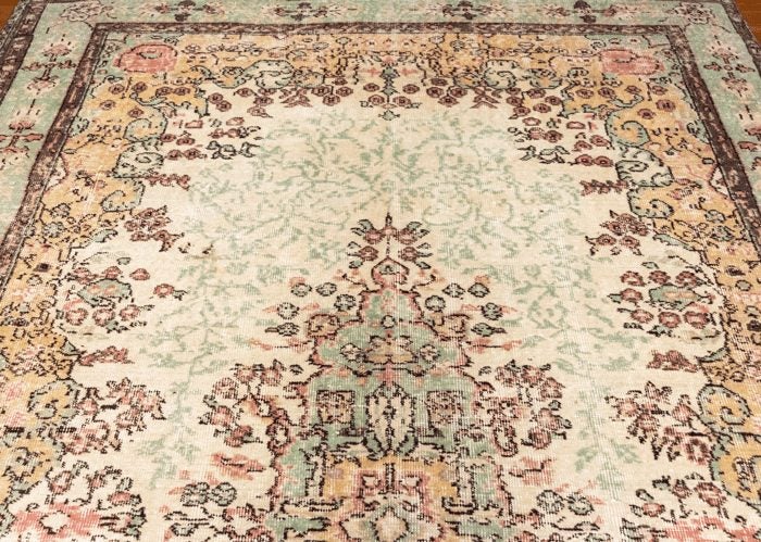 Vintage Hand-Knotted Distressed Turkish Rug (Size - 200 X 310 CM) Carousel 2
