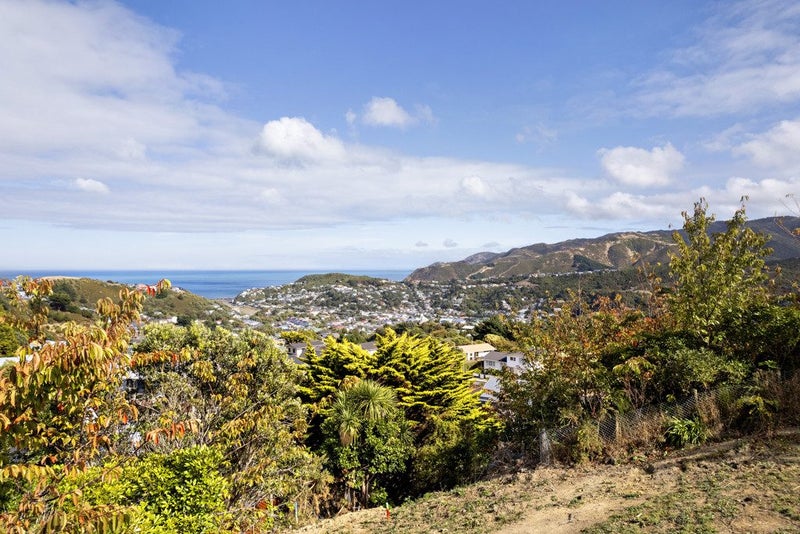 Image 3 of 9