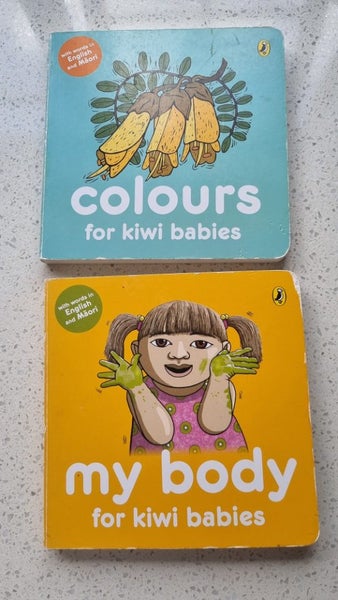 2x Te Reo / English Babies BOARD BOOKS. Carousel 1