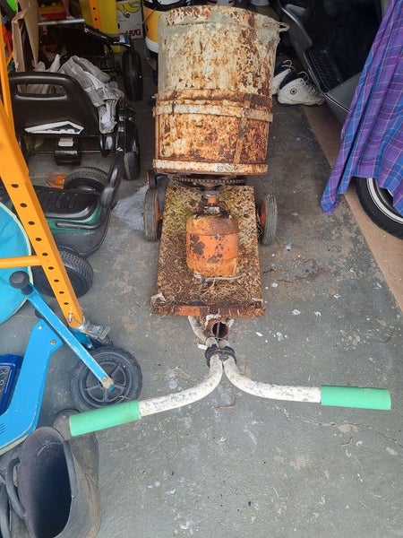 Building material concrete aggregate mix. concrete mixer. [Manurewa Carousel 2