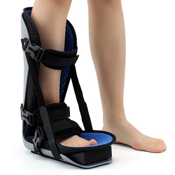 Sleeping Stretch Boot - Plantar Fasciitis Night Foot Splint - Medium Carousel 1