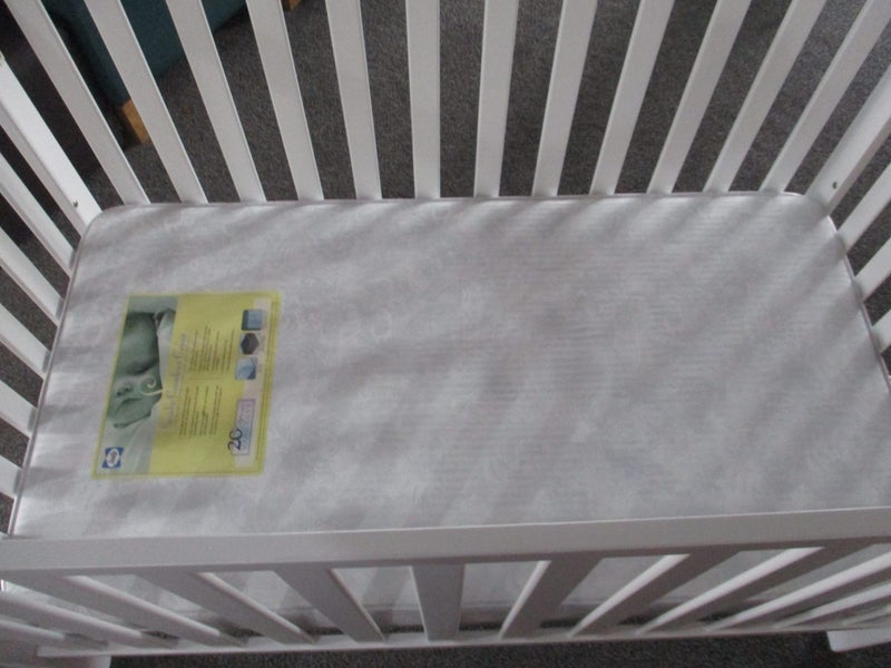 White wooden cot - pickup Morrinsville Carousel 6