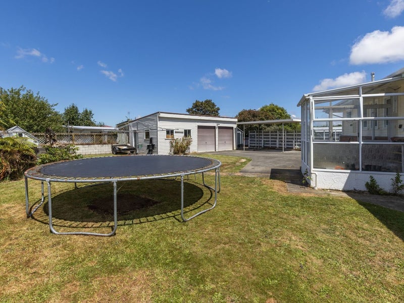 Image 1 of 21