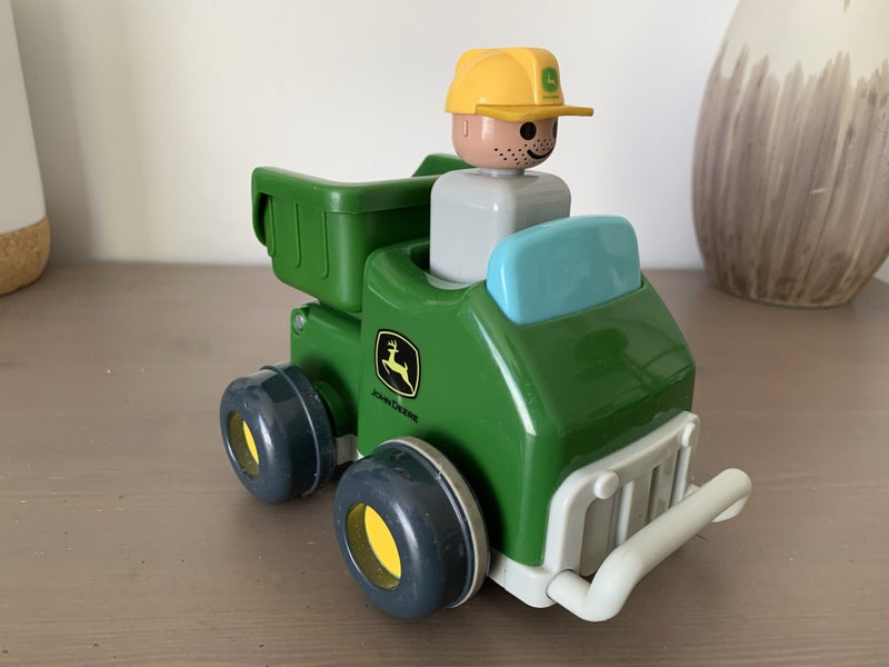 Tomy John Deere Push n Go Tip Truck Carousel 1