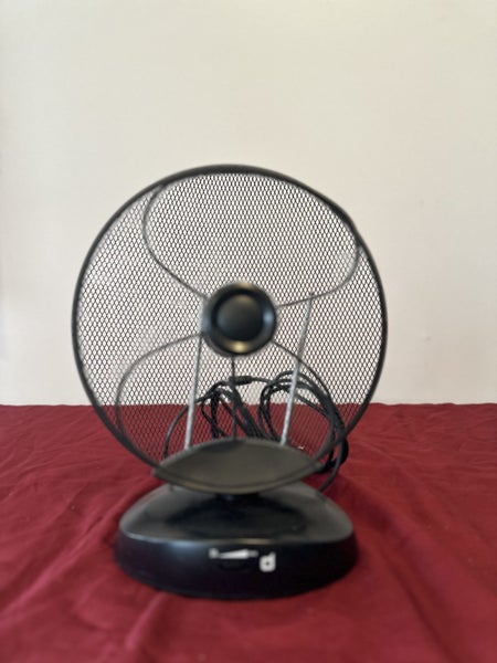 Indoor Mesh Dish Antenna Carousel 1