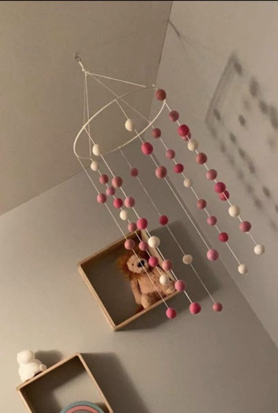 Baby room mobile Carousel 1
