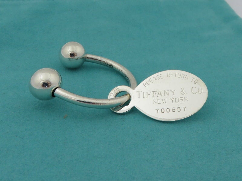 TIFFANY & CO Sterling Silver Return to Tiffany Oval Tag Keyring Carousel 1