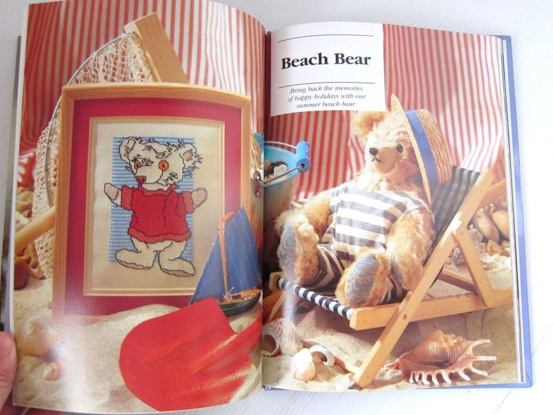 **TEDDY BEARS IN CROSS STITCH - STEVEN JENKINS (HARDCOVER) Carousel 10