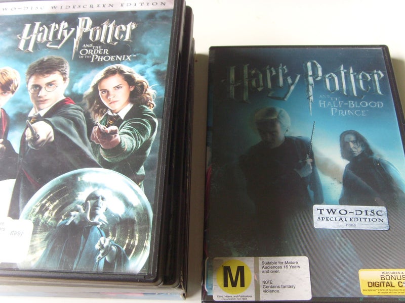 Harry Potter DVDs x 5 Chamber of Secrets, Philosophers Stone, Goblet Of Fire Carousel 5