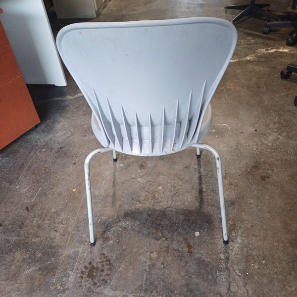 Chair - Grey Carousel 2