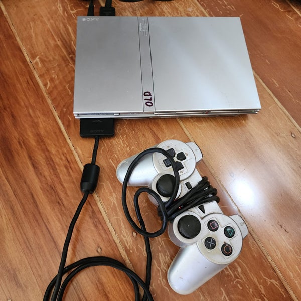 \\PS2// Playstation 2 Console Carousel 1