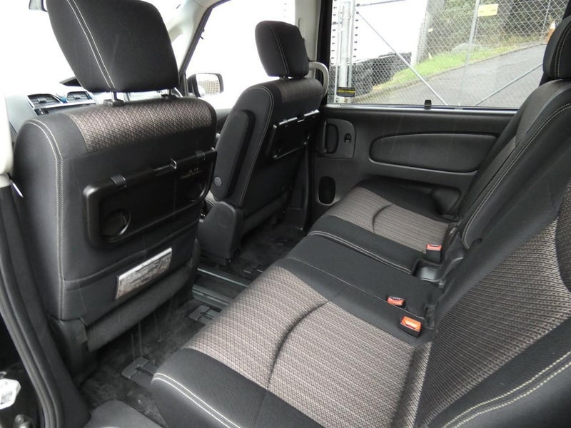 2015 Nissan Serena Highway Star62854324893314113