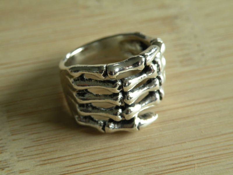 Skeleton Hand Ring Size 10 Carousel 1